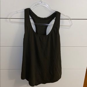 LIKE NEW LULULEMON SIZE 6 TANK TOP